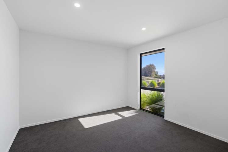 9 Pukatea Street Hawera_23