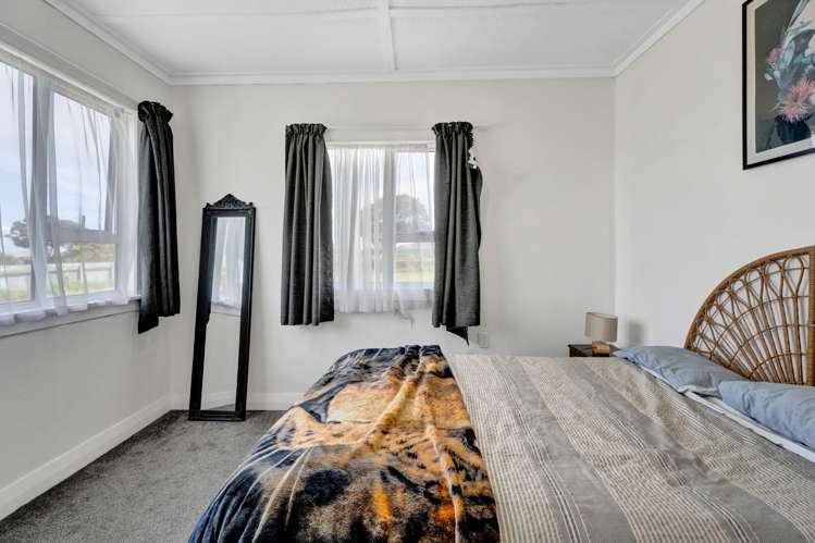 39 Domett Street Opunake_15