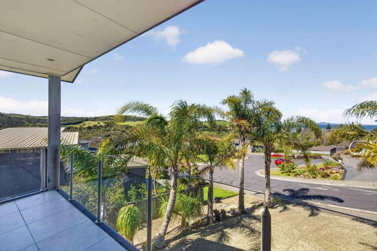 21 Kotanui Avenue Army Bay_11