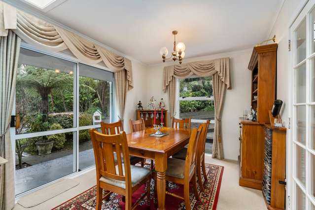 13 Whiorau Grove Lowry Bay_3