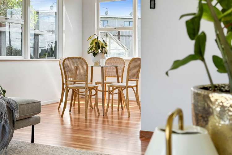 12 Fruitvale Road New Lynn_9