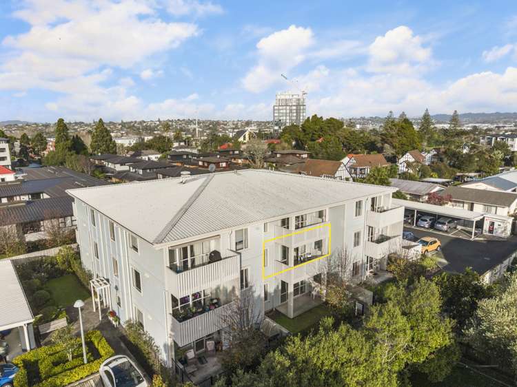 104/21A Swanson Road Henderson_15