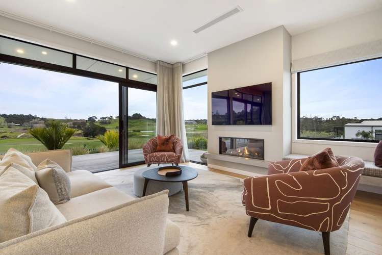 59 Grayson Road Wainui_13