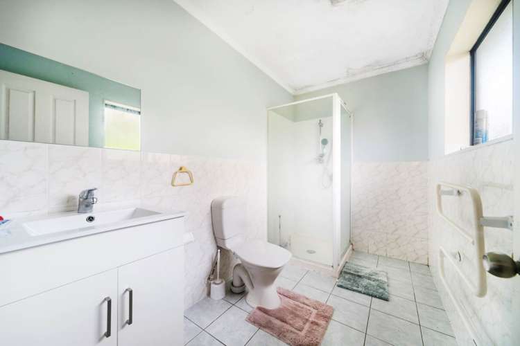 60 Robert Ross Place Clendon Park_10