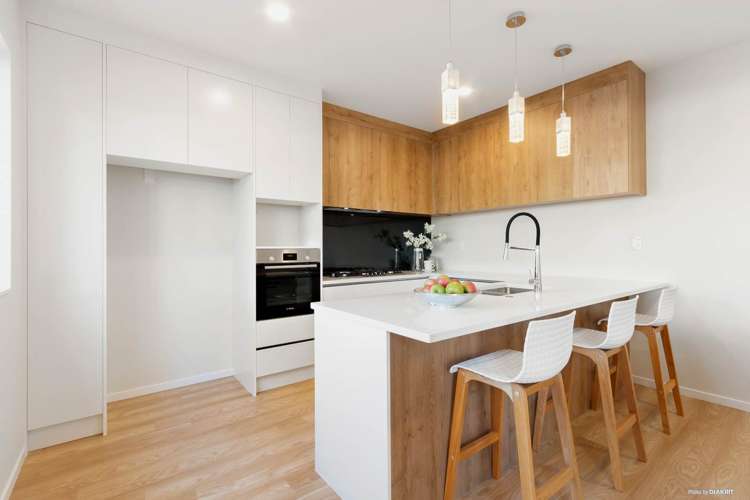 8 Wyon Way Flat Bush_5