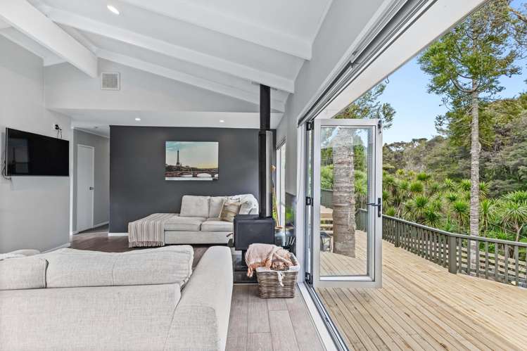 43 Onedin Place Titirangi_6