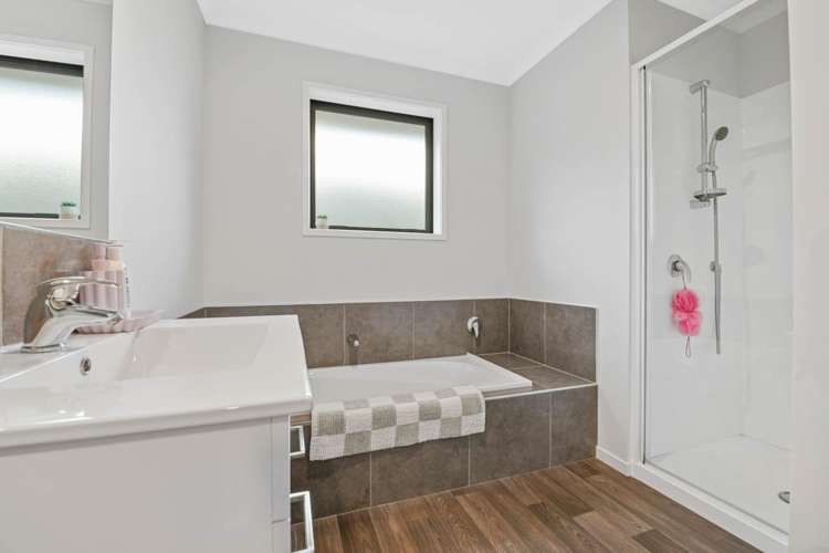 8 McNabb Place Witherlea_17