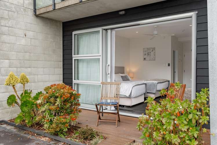 1,3 &4/27 Marine Parade Carters Beach_6