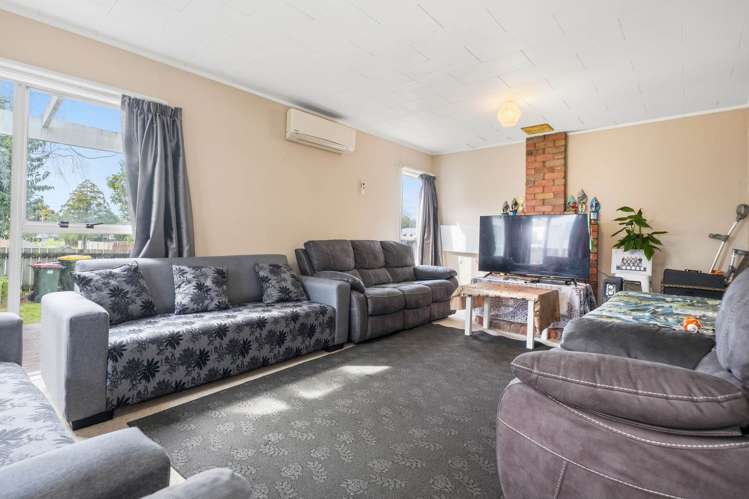 22 Rowandale Avenue_1