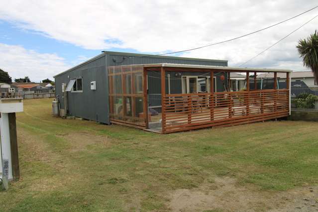 8 Thomas Place Foxton Beach_3