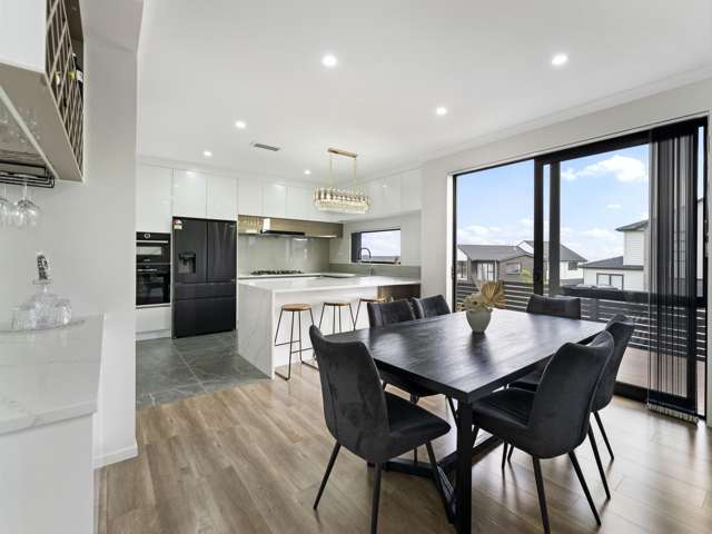 74 Michael Bosher Way Flat Bush_4