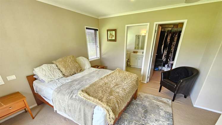 193 Ngaio Drive Matarangi_8