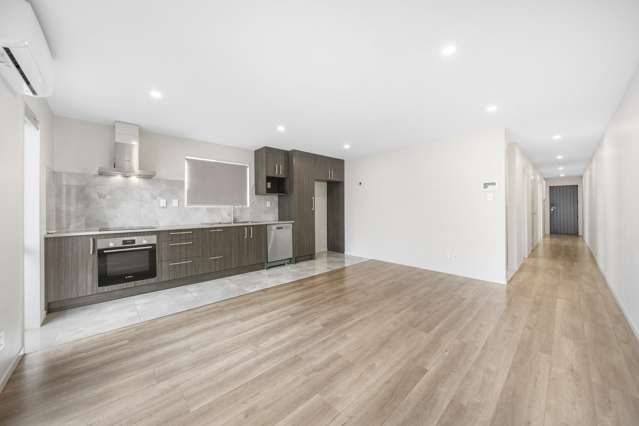 Modern Comfort in the Heart of Karaka
