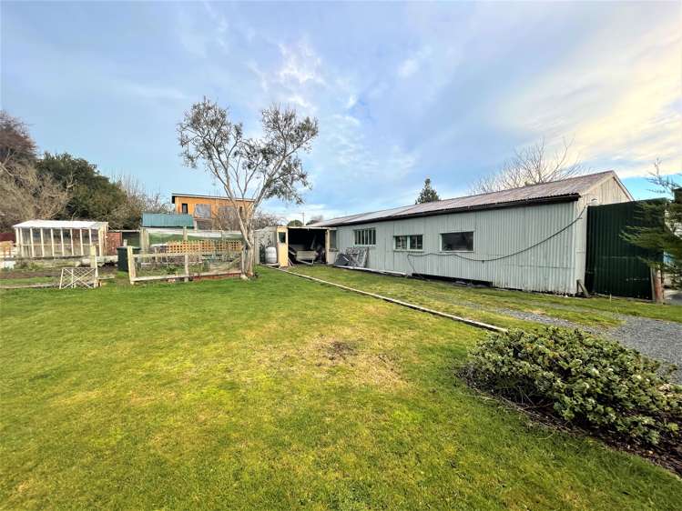 7 Burns Street Owaka_17