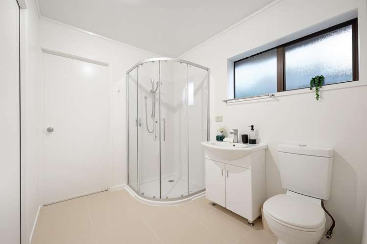 4 Rhinevale Close Henderson_17