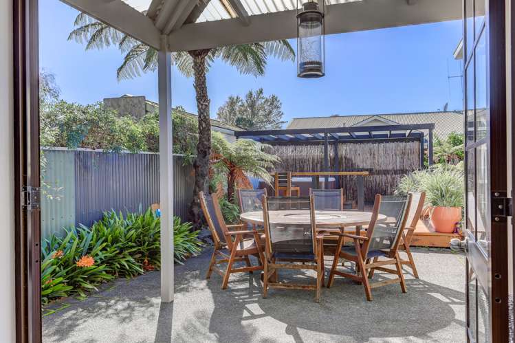 6 Parkes Avenue Saint Johns Hill_8