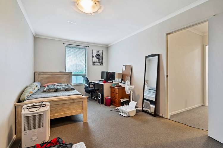 18 Barnea Circle Glen Eden_10