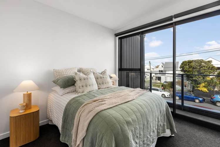 2/20 Trent Street Island Bay_9