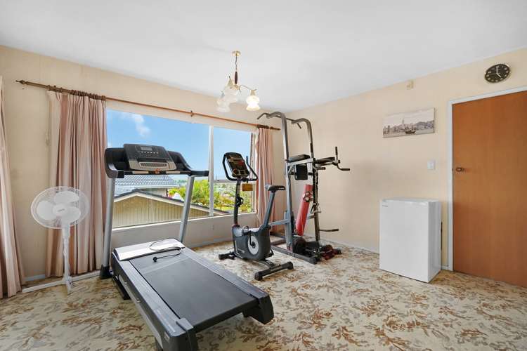 16 Taitua Drive Te Atatu South_8