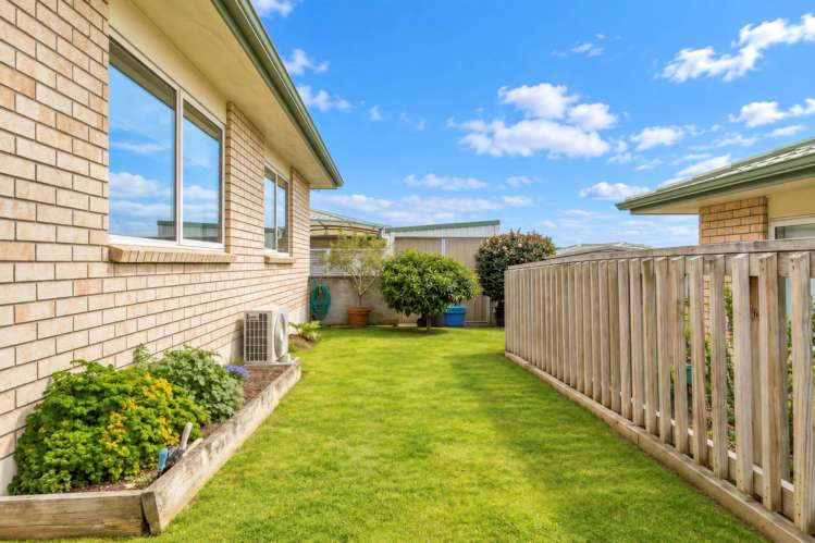 16/8 Village Place Tuakau_7