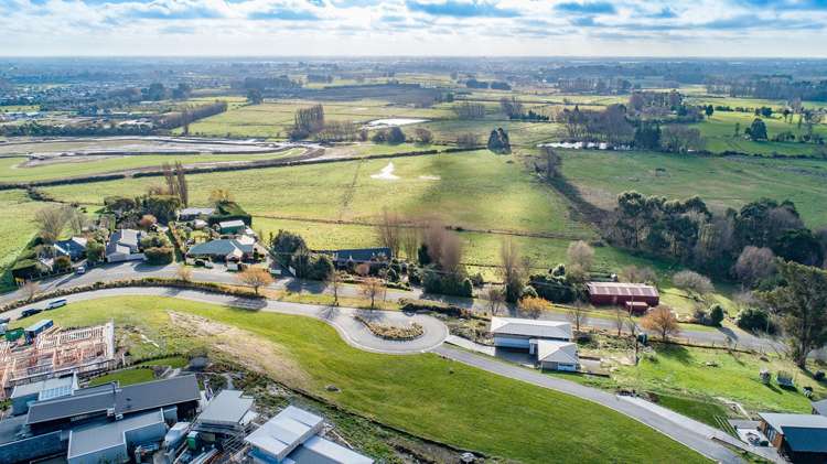 8 Hewers Lane Kennedys Bush_4