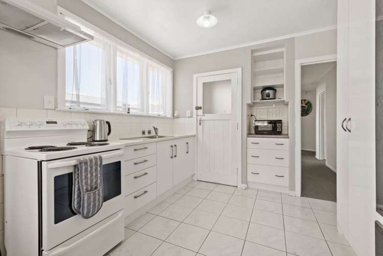 1/50 Halsey Road Manurewa_6