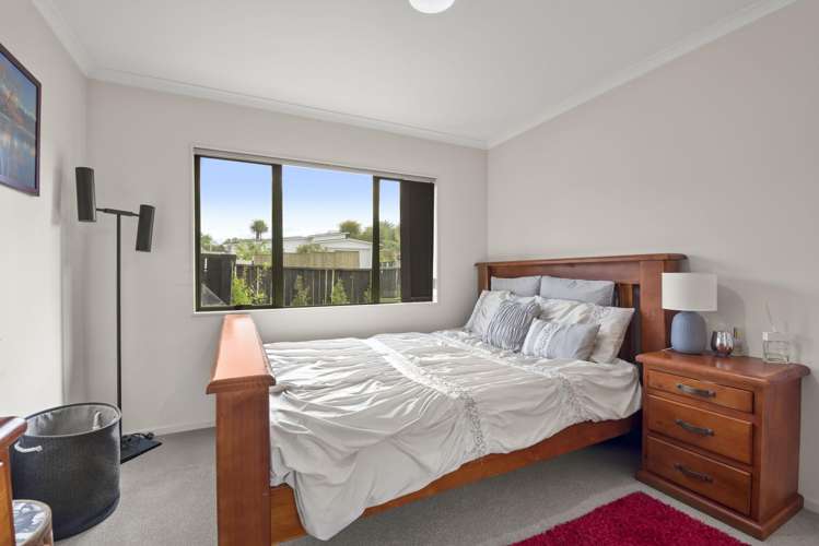 1/919 Whangaparaoa Road Manly_11