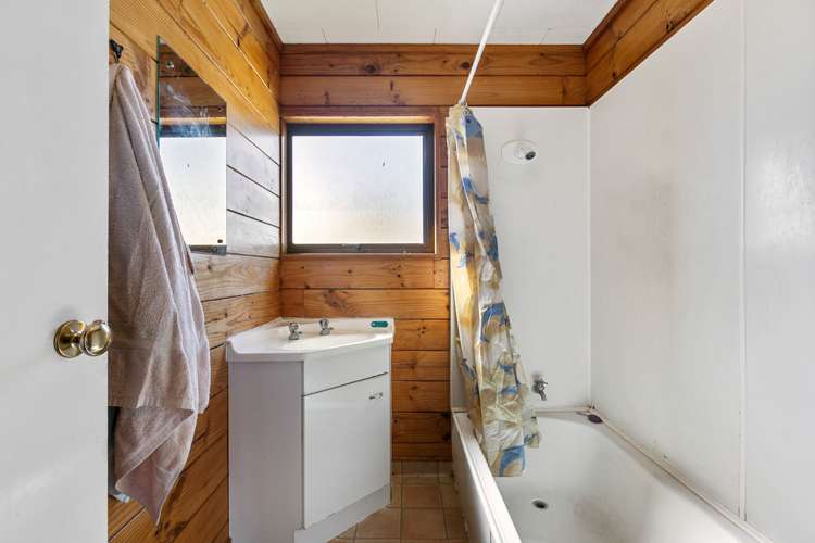 139 Finlayson Avenue Clendon Park_11