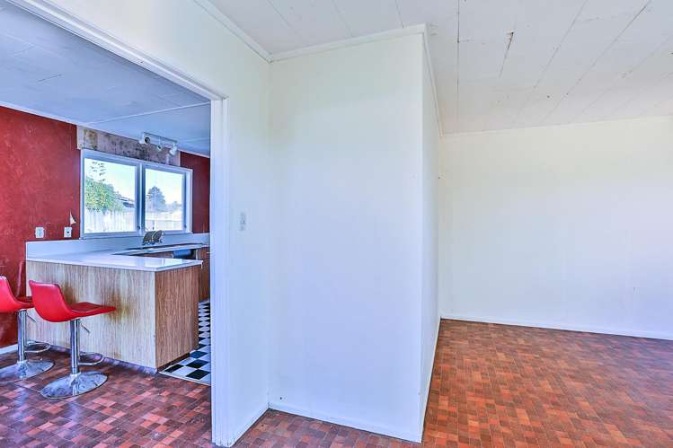 39 Folkestone Drive Flaxmere_11