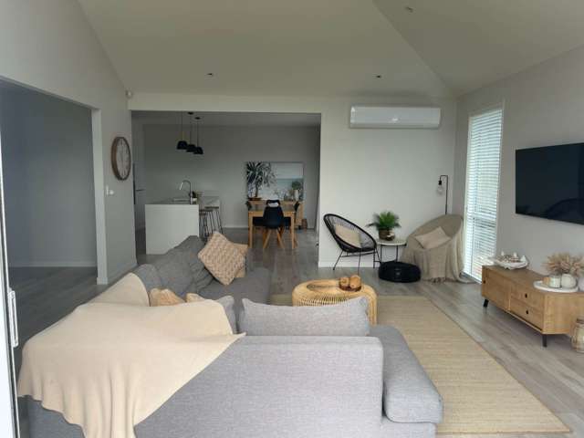 24 Surf View Crescent Red Beach_1