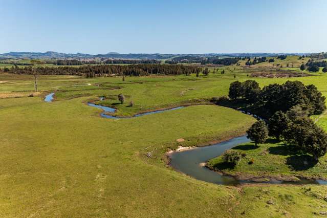 8.74ha of prime grazing land with river boundary