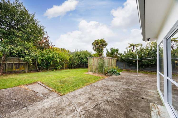 28 Henare Street West End_25