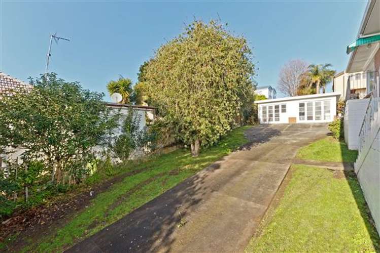 2/6 Corunna Road Milford_15