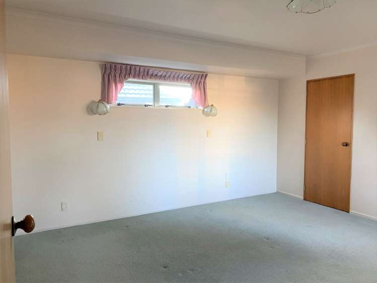 2 Grantleigh Way Pyes Pa_10