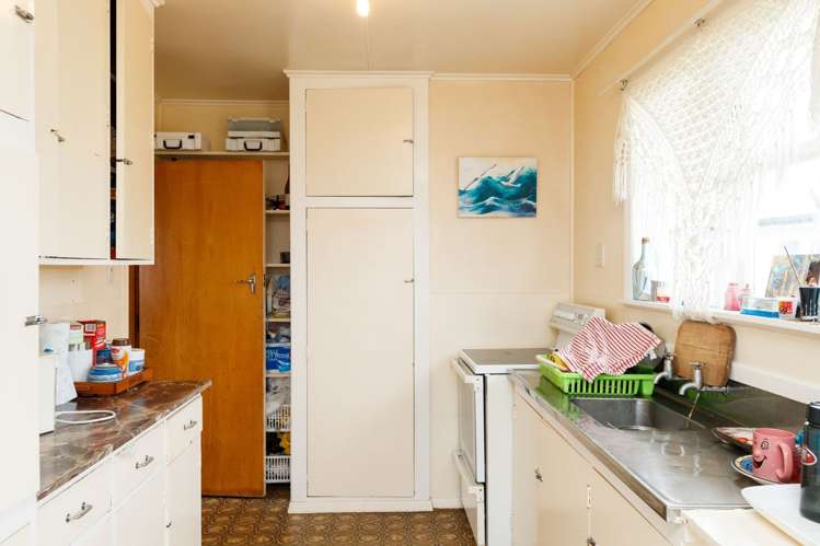 44 Owen Street Bunnythorpe_3