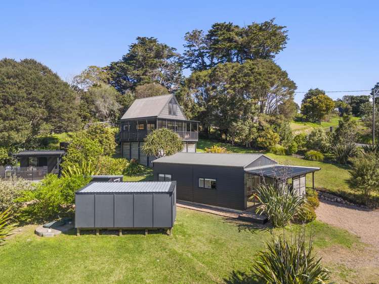 29 Calais Terrace Ostend_30