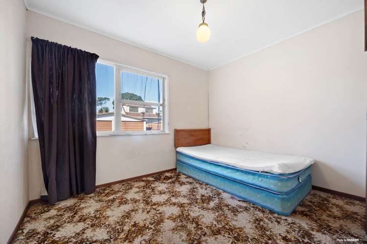 112 Muir Avenue Mangere Bridge_11