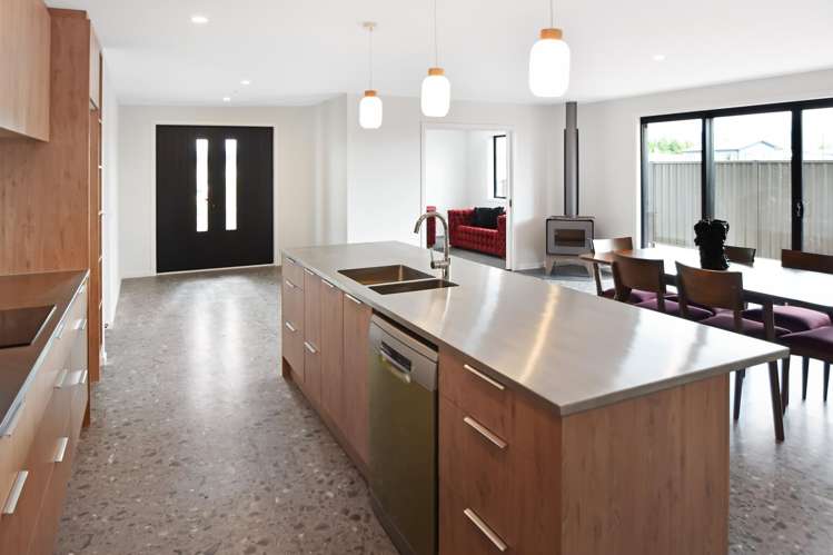 25 Lakeland Avenue Twizel_5