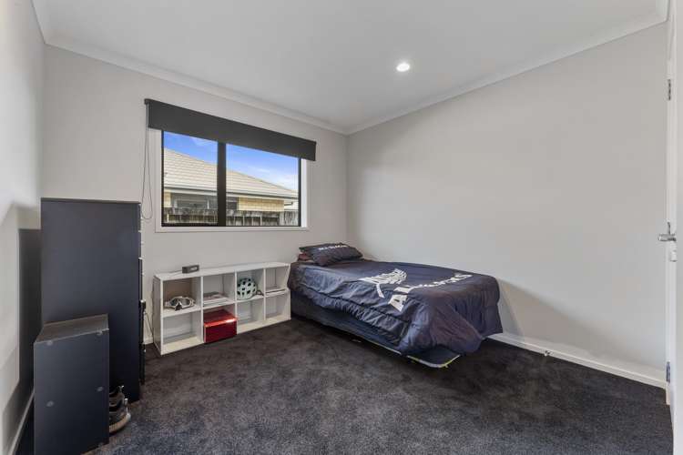 30 Montague Grove Stratford_14