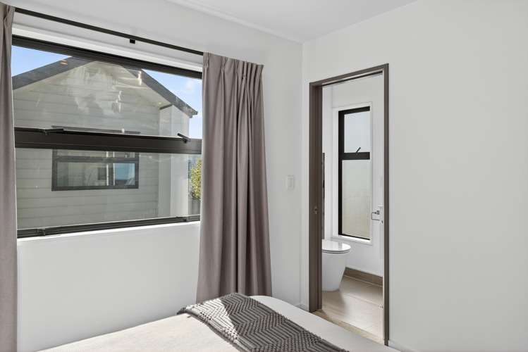 11/15 Bunyan Street Waltham_12