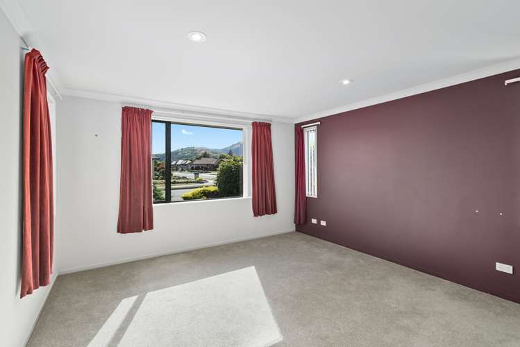 13 Covent Drive Stoke_10