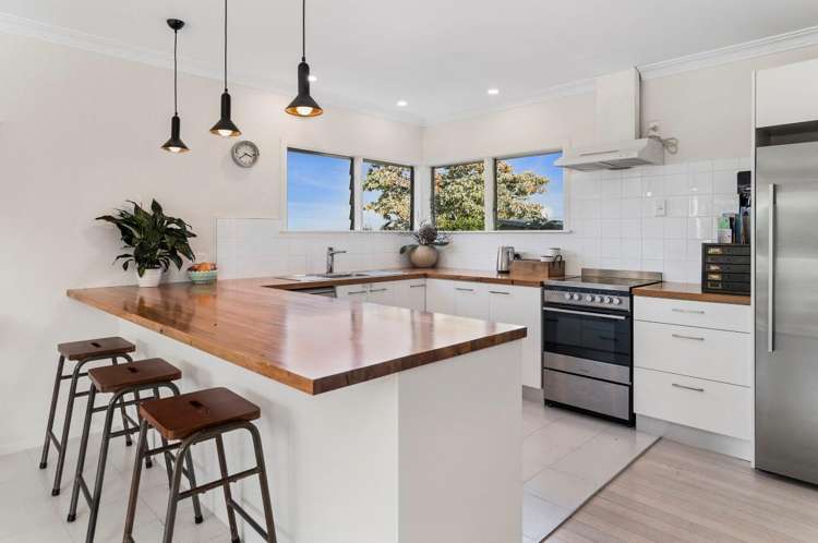 206 Grange Road Otumoetai_1