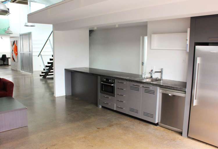 361 New North Road Kingsland_12