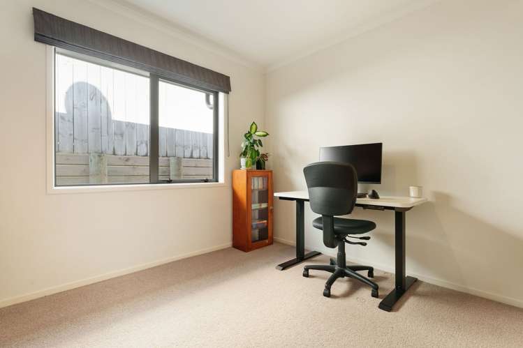190 Ballintoy Park Drive Welcome Bay_11