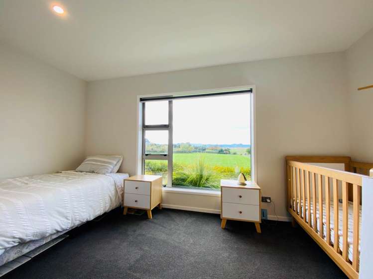 20 Penrhys Close Waitakaruru_7