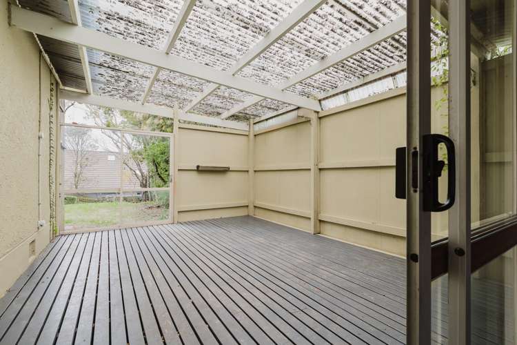 98 Florence Avenue Palmerston North Central_26