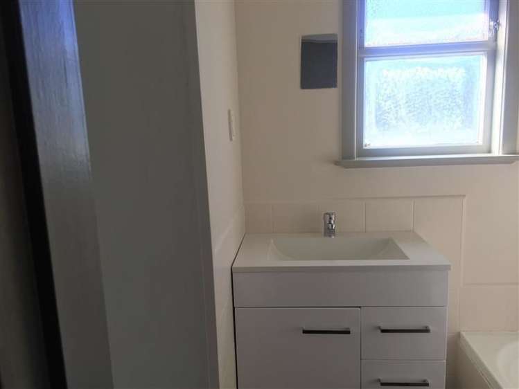 613 Massey Road Mangere_6