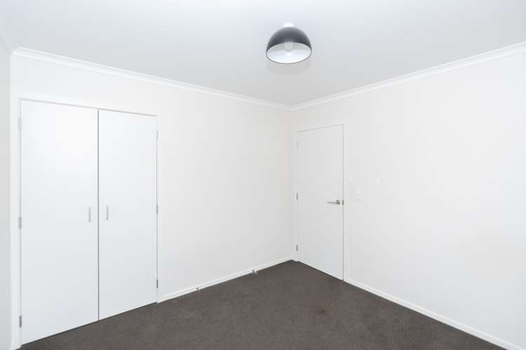 79 Chiefs Court Hamilton East_11