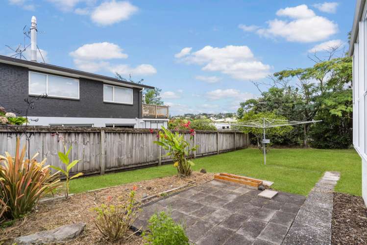 15a Albatross Road Red Beach_16