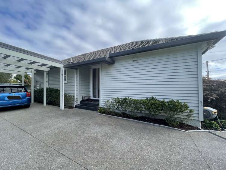 9 Tui Street Belmont_33